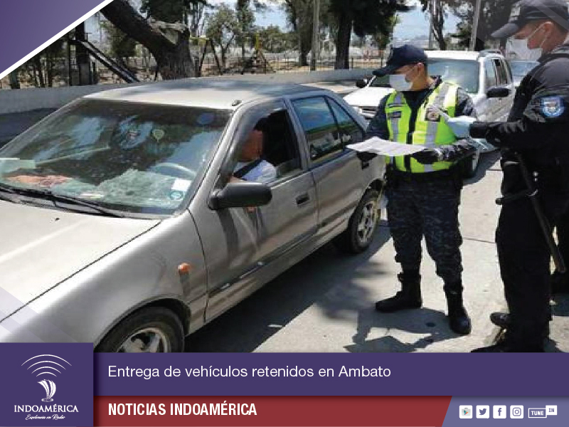 Entrega de vehículos retenidos en Ambato